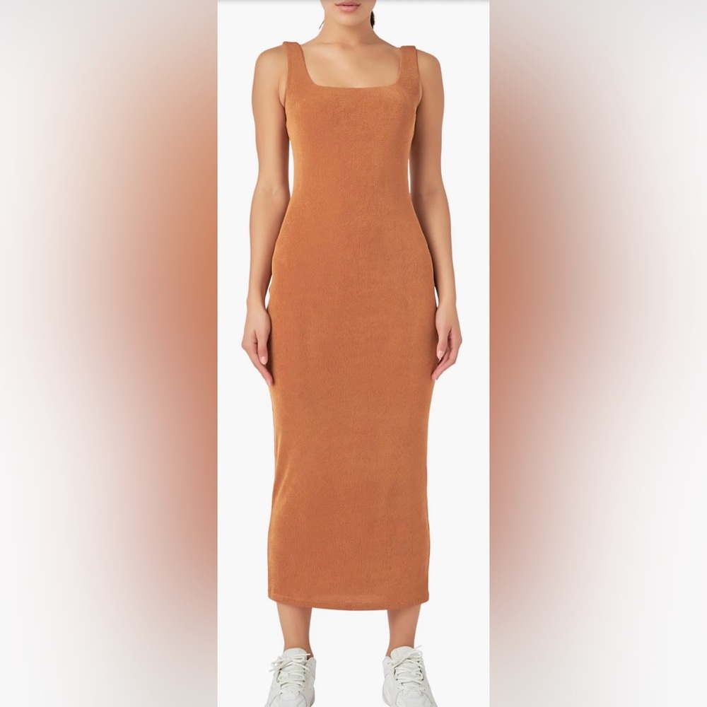 Women’s Sleeveless Square Neck fitted Maxi Dress — camel color medium